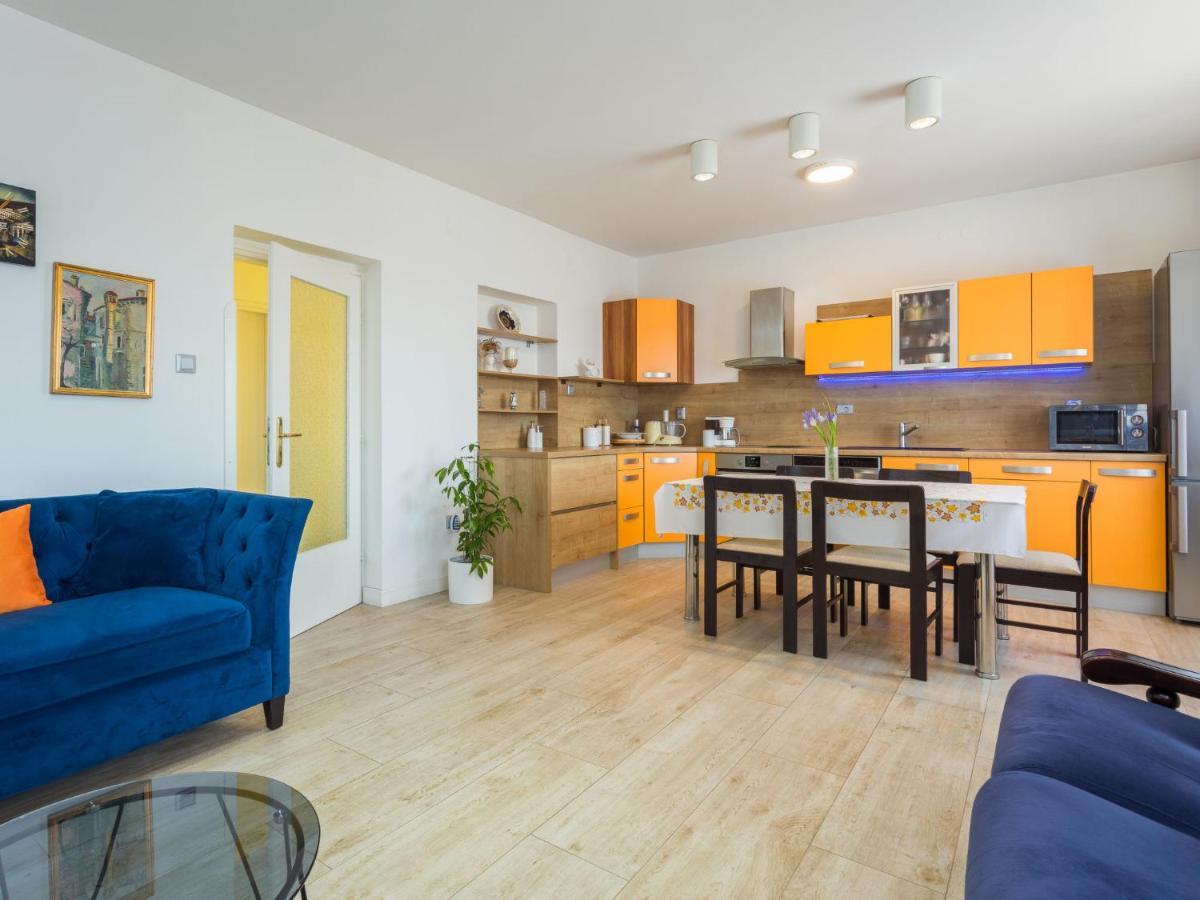 Maris-2 By Interhome *